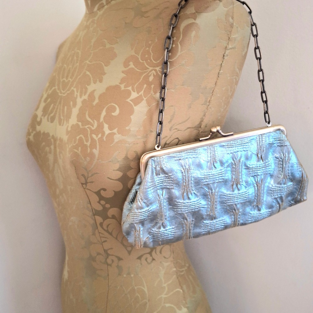 Y2K Vintage Kenneth Cole Reaction Metallic Teal Kiss Lock Clutch Chain Bag - Picture 7 of 8